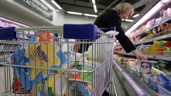Melkeproduksjon på supermarked i Moskva - Sputnik Молдова