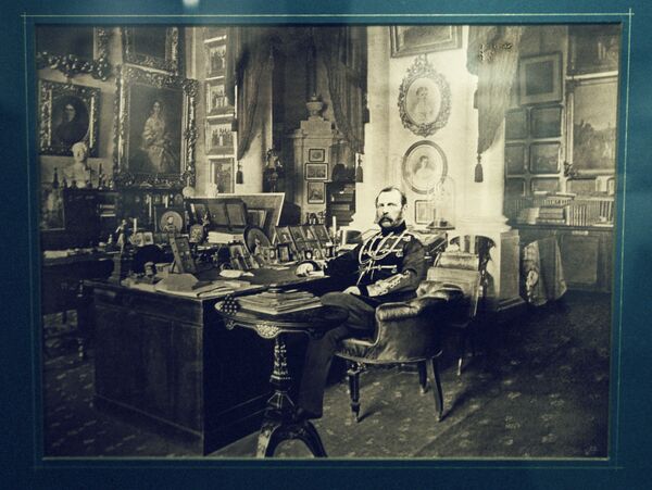 Бочка вина и карантин - как проходили выборы президентов Бессарабии в XIX веке - Sputnik Молдова