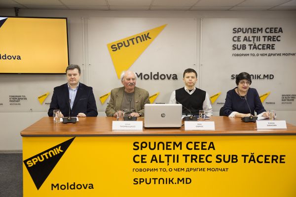 Евгений Паскарь, Илья Тромбицкий, Ион Ефрос и Елена Зубкова - Sputnik Молдова
