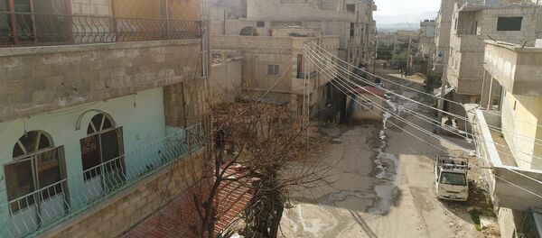 Гуманитарный коридор между Дамаском и Восточной Гутой в районе лагеря беженцев Вафидин в Сирии. - Sputnik Moldova