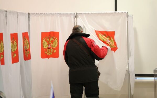 Голосование на выборах России в Кишиневе - Sputnik Молдова