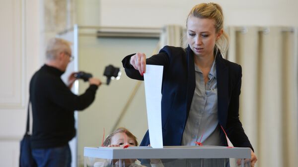 Голосование на выборах России. Архивное фото - Sputnik Молдова