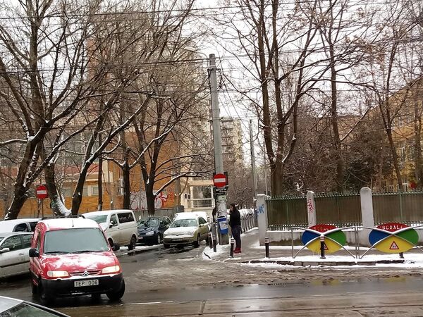 Colț de stradă, în zăpadă - Sputnik Moldova-România