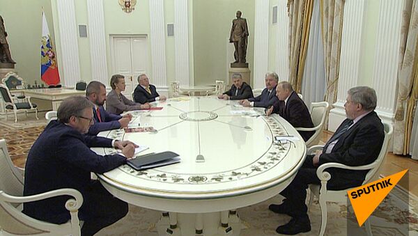 LIVE: Встреча Владимира Путина с доверенными лицами и экс-кандидатами на пост президента РФ - Sputnik Молдова