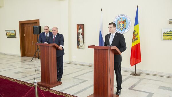 Тудор Ульяновски и Григорий Карасин - Sputnik Moldova