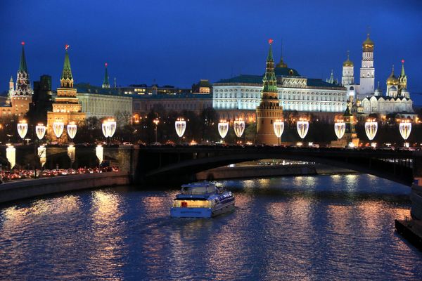 Новогодняя иллюминация в Москве Новогодняя иллюминация в Москве - Sputnik Молдова