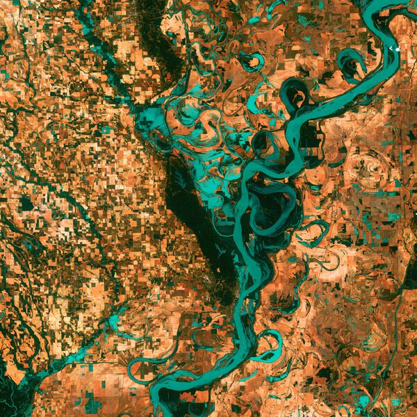 Вид на изгибы реки Миссисипи в Северной Америке из космоса - Sputnik Молдова