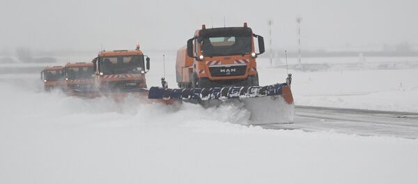 Снег и гололед – Кишиневским аэропортом они не овладеют Снег и гололед – Кишиневским аэропортом они не овладеют - Sputnik Молдова