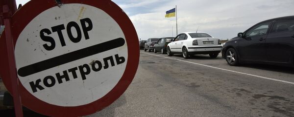 Автомобильный пункт пропуска на украинской границе - Sputnik Молдова