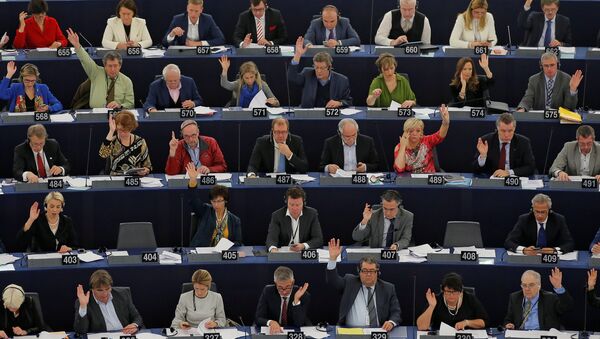 Members of the European Parliament take part in a voting session at the European Parliament in Strasbourg, France, December 14, 2016.  - Sputnik Moldova-România