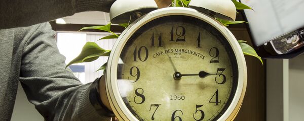 Часы  - Sputnik Moldova-România