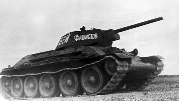 Советский средний танк Т-34, участвовавший в боях Великой Отечественной войны - Sputnik Moldova-România
