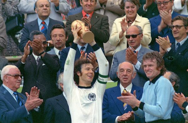 Franz Beckenbauer Franz Beckenbauer - Sputnik Moldova-România