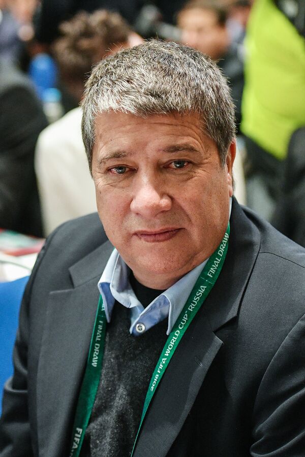 Эрнан Дарио Гомес Харамильо – бывший колумбийский футболист, а ныне главный тренер сборной Панамы и один из главных творцов панамского чуда - Sputnik Молдова