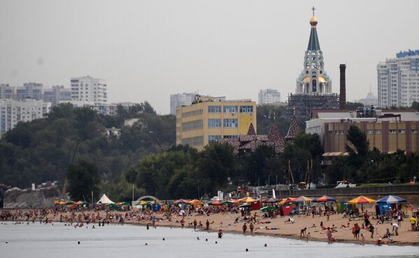 Набережная Самары – главная достопримечательность города. Ее песчаные пляжи – отличное место для отдыха - Sputnik Молдова