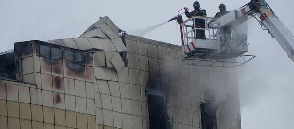 Incendiul din mall-ul Winter Cherry din Kemerovo - Sputnik Moldova