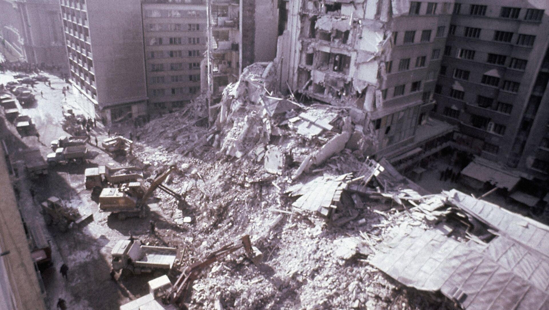 Consecințele cutremurului din 4 martie 1977, București - Sputnik Moldova-România, 1920, 04.03.2021