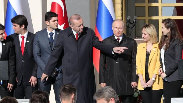 Turkish President Tayyip Erdogan (3rdL) and his Russian counterpart Vladimir Putin (3rdR) attend a symbolic ground-breaking ceremony for Turkey's first nuclear power station at the Presidential Palace in Ankara on April 3, 2018 - Sputnik Moldova-România
