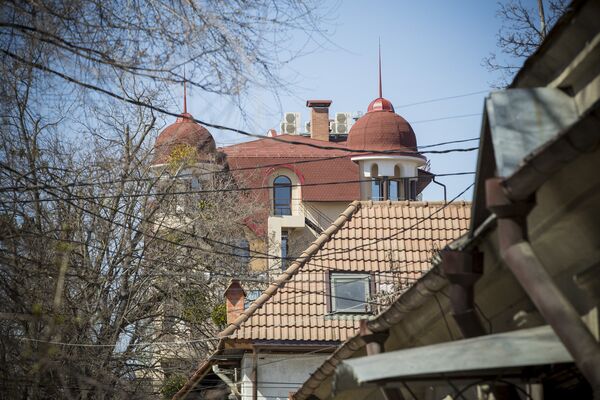 Кишинев, апрель, 2018 год. Старые и новые крыши - Sputnik Молдова