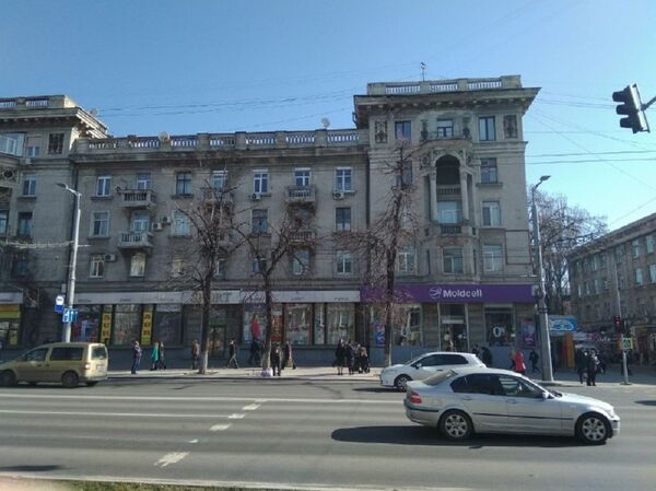Дом на перекрестке проспекта Штефан чел Маре и улицы Армянской - Sputnik Молдова