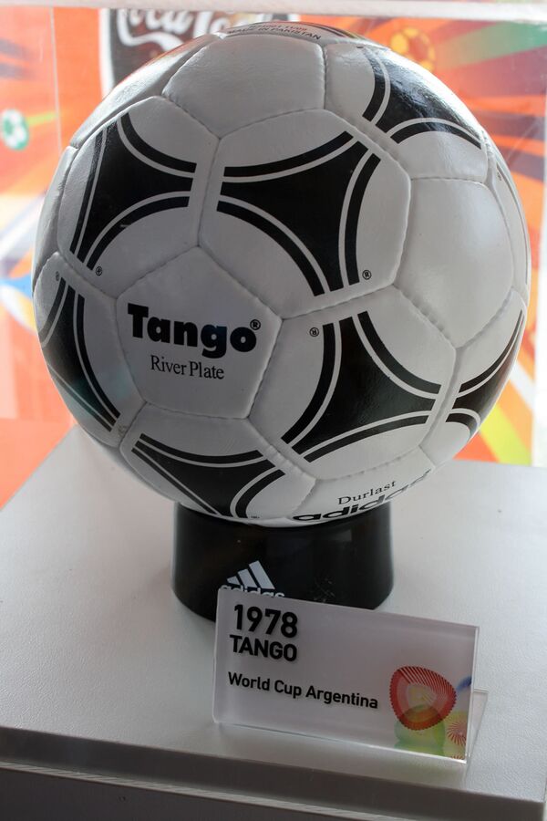 Balonul oficial al CM - 1978 Balonul oficial al CM - 1978 - Sputnik Moldova-România