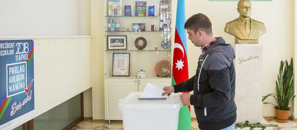 В Кишиневе голосуют на выборах президента Азербайджана - Sputnik Молдова