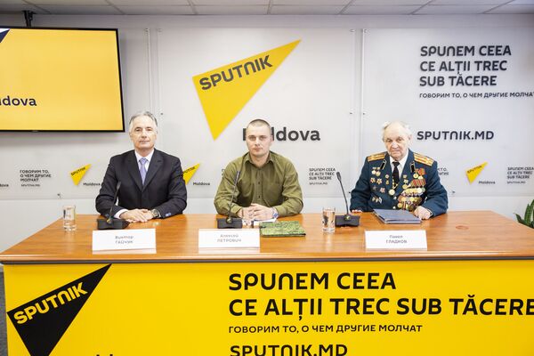 Виктор Гайчук, Алексей Петрович и Павел Гладков - Sputnik Молдова