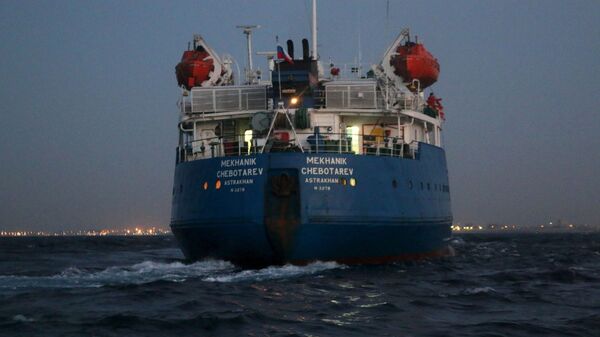 Задержанный в Триполи танкер под российским флагом - Sputnik Молдова
