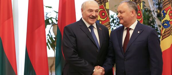 Президент Молдовы Игорь Додон и Президент Беларуси Александр Лукашенко - Sputnik Молдова