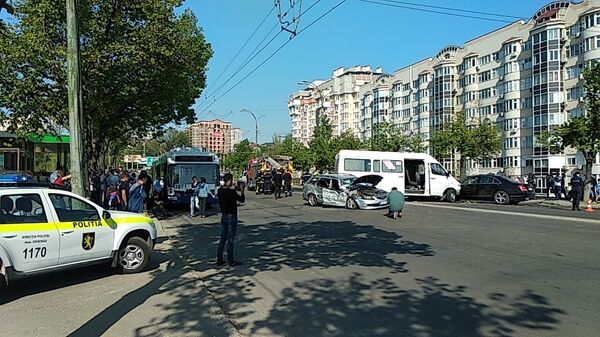 ДТП в Кишиневе ДТП в Кишиневе - Sputnik Moldova-România