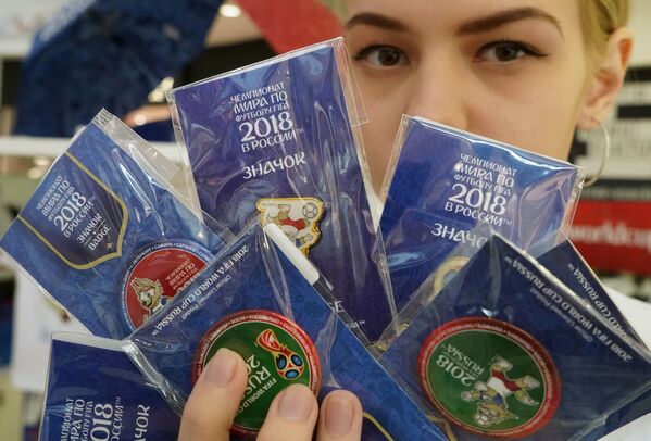 Магазин по продаже сувениров и атрибутики к чемпионату мира по футболу 2018 в Калининграде - Sputnik Молдова