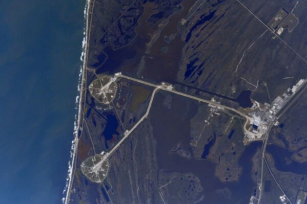 Стартовые комплексы LC-39A и LC-39B, расположенные на территории космического центра Кеннеди - Sputnik Молдова