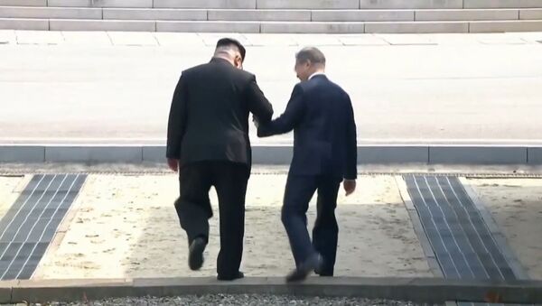 Встреча Ким Чен Ына со своим южнокорейским коллегой - Sputnik Молдова