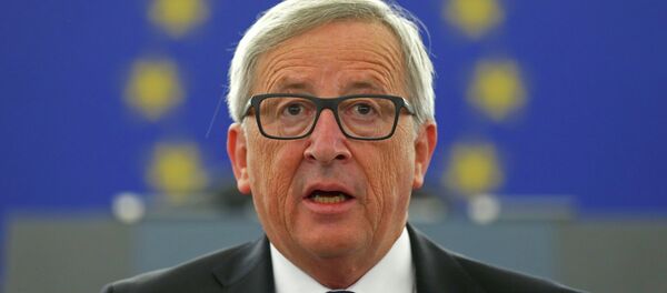 European Commission President Jean-Claude Juncker addresses the European Parliament in Strasbourg, France, September 9, 2015 - Sputnik Moldova