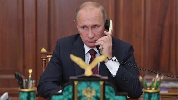 Президент РФ В. Путин провел телефонный разговор с главами ДНР А. Захарченко и ЛНР И. Плотницким - Sputnik Молдова