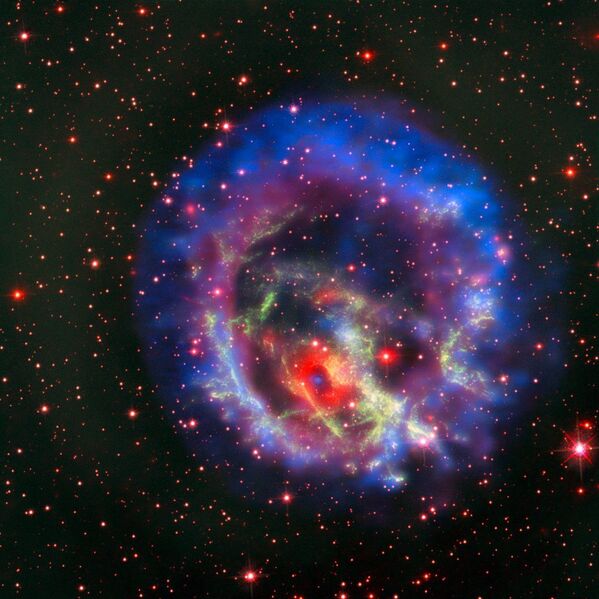 Остатки сверхновой 1E 0102.2-7219, расположенной в ближайшей к нам галактике Малое Магелланово Облако - Sputnik Молдова