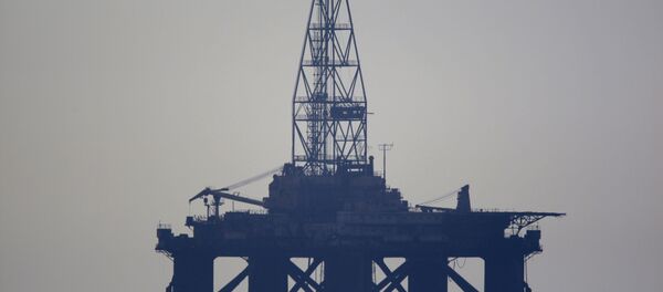 Bohrinsel im Kaspischen Meer Bohrinsel im Kaspischen Meer - Sputnik Молдова