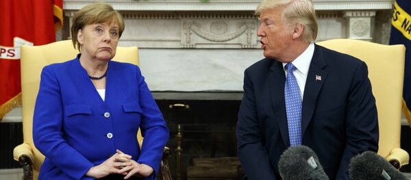 President Donald Trump meets with German Chancellor Angela Merkel in the Oval Office of the White House, Friday, April 27, 2018, in Washington - Sputnik Moldova-România