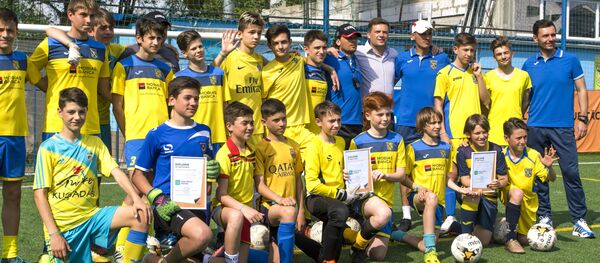 Международный день футбола и дружбы в Кишиневе Международный день футбола и дружбы в Кишиневе - Sputnik Молдова