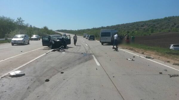 Accident rutier în apropiere de Răzeni Accident rutier în apropiere de Răzeni - Sputnik Moldova