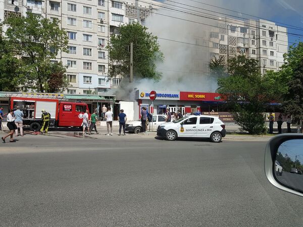 Incendiu la o gheretă din sectorul Ciocana Incendiu la o gheretă din sectorul Ciocana - Sputnik Moldova
