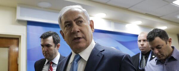 Israeli Prime Minister Benjamin Netanyahu arrives for a cabinet meeting in Jerusalem, Wednesday, Jan. 3, 2018 - Sputnik Moldova-România