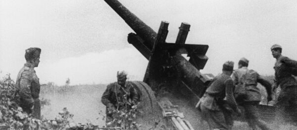 Кадр из фильма Самый жаркий месяц - Sputnik Молдова