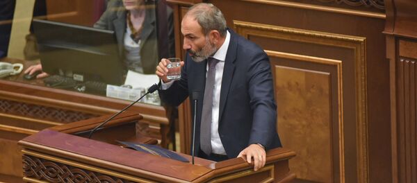 Премьер-министр Армении Никол Пашинян - Sputnik Молдова