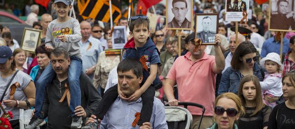 Акция Бессмертный полк в Кишиневе Акция Бессмертный полк в Кишиневе - Sputnik Молдова