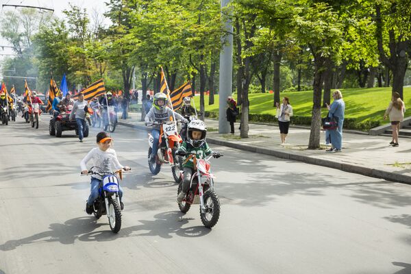 Юные мотоциклисты - Sputnik Молдова