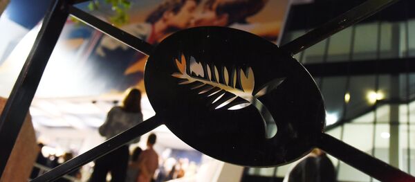 Дворец фестивалей и конгрессов на набережной Круазет - Sputnik Молдова