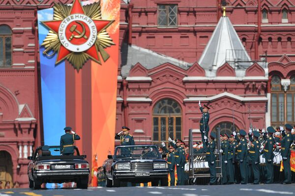 Военный парад, посвященный 73-й годовщине Победы в ВОВ - Sputnik Молдова