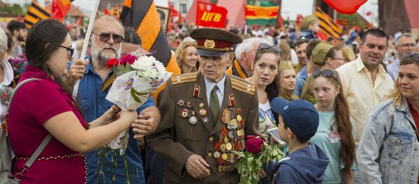 Акция Бессмертный полк в Кишиневе  - Sputnik Moldova