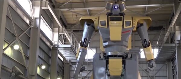 Японский инженер построил робота высотой 8,5 метра - Sputnik Молдова